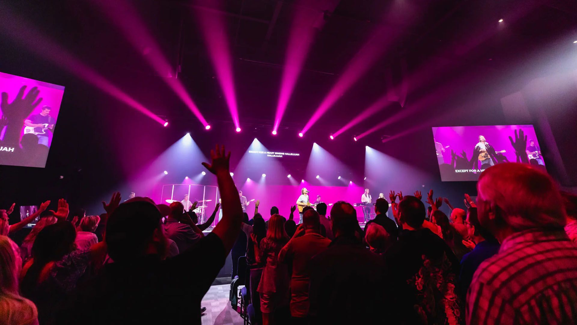 Відчуття спокою та душевної рівноваги створює Spectera у Церкві "Революція"